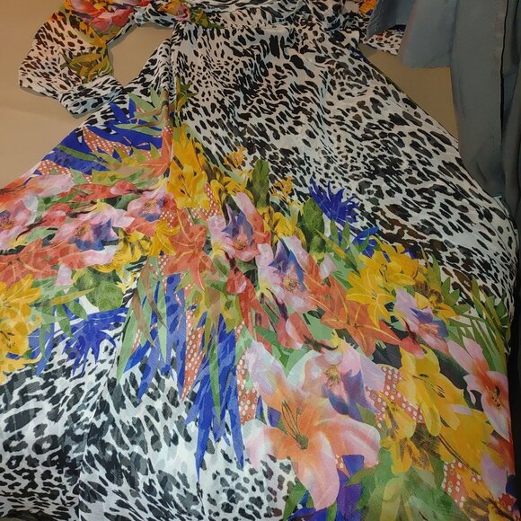 Sky Zone Exchange Dress Medium Bright Animal Print Diva Boho Floral Wrap India - Picture 8 of 11